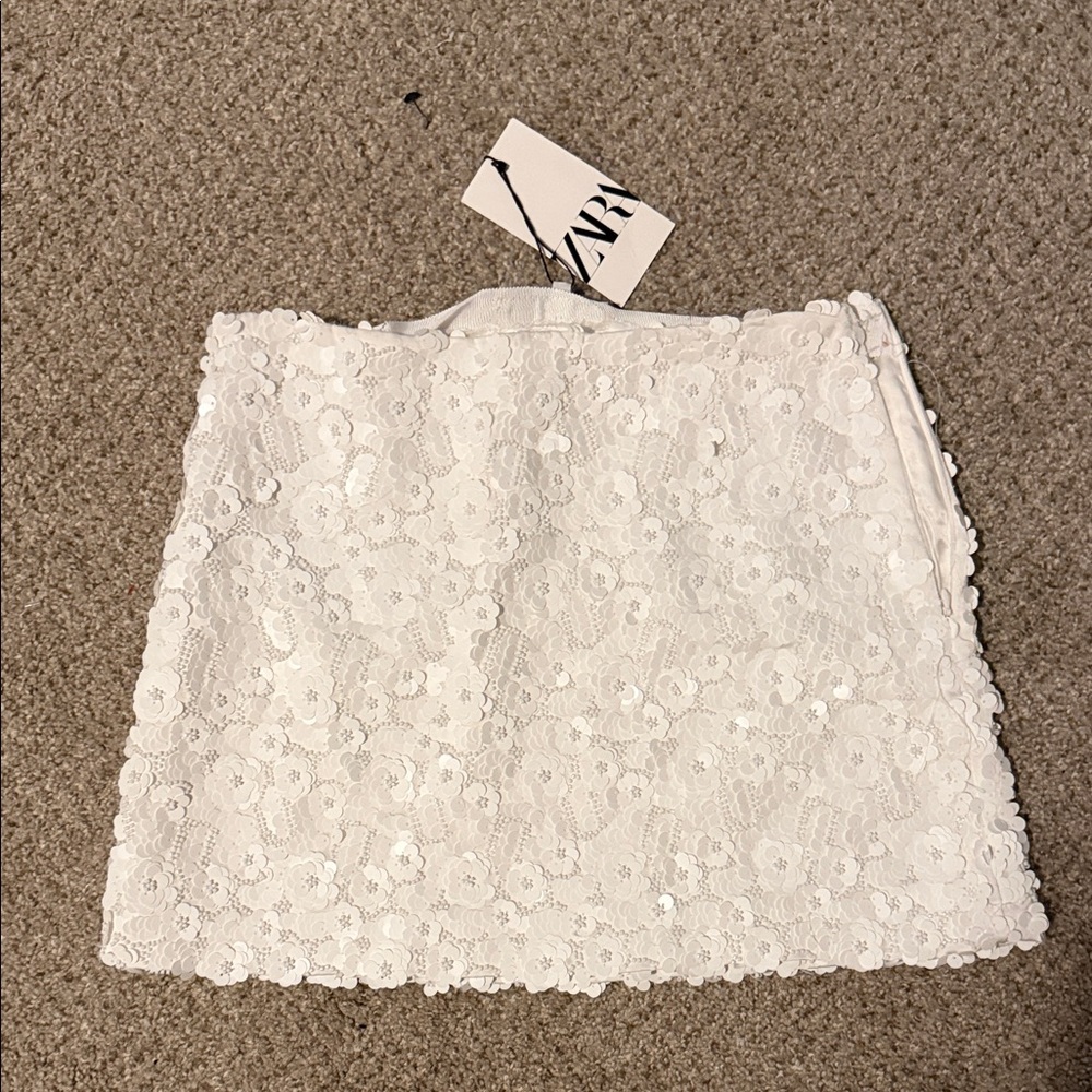 Zara Cream Floral Lace Mini Skirt